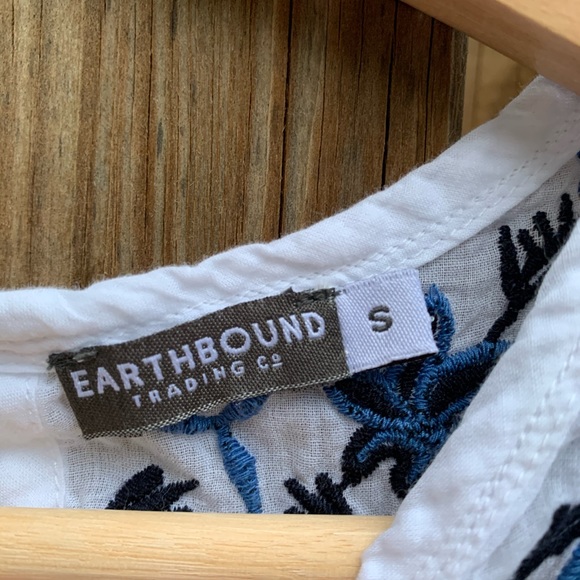 Earthbound Sleeveless Embroidered Semi-Sheer Top - Picture 6 of 10